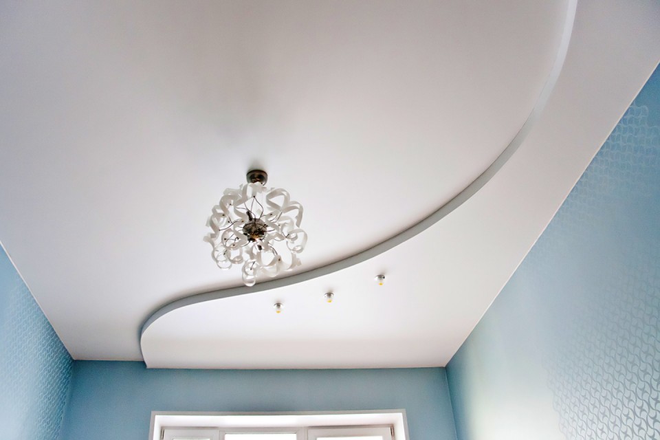 Заказать двухуровневый потолок в г. Сочи